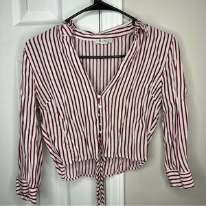 RED WHITE AND NAVY BLUE CROP BUTTON UP SHIRT